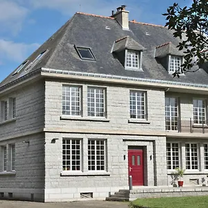 Manoir De Kerguestenen Gasthof